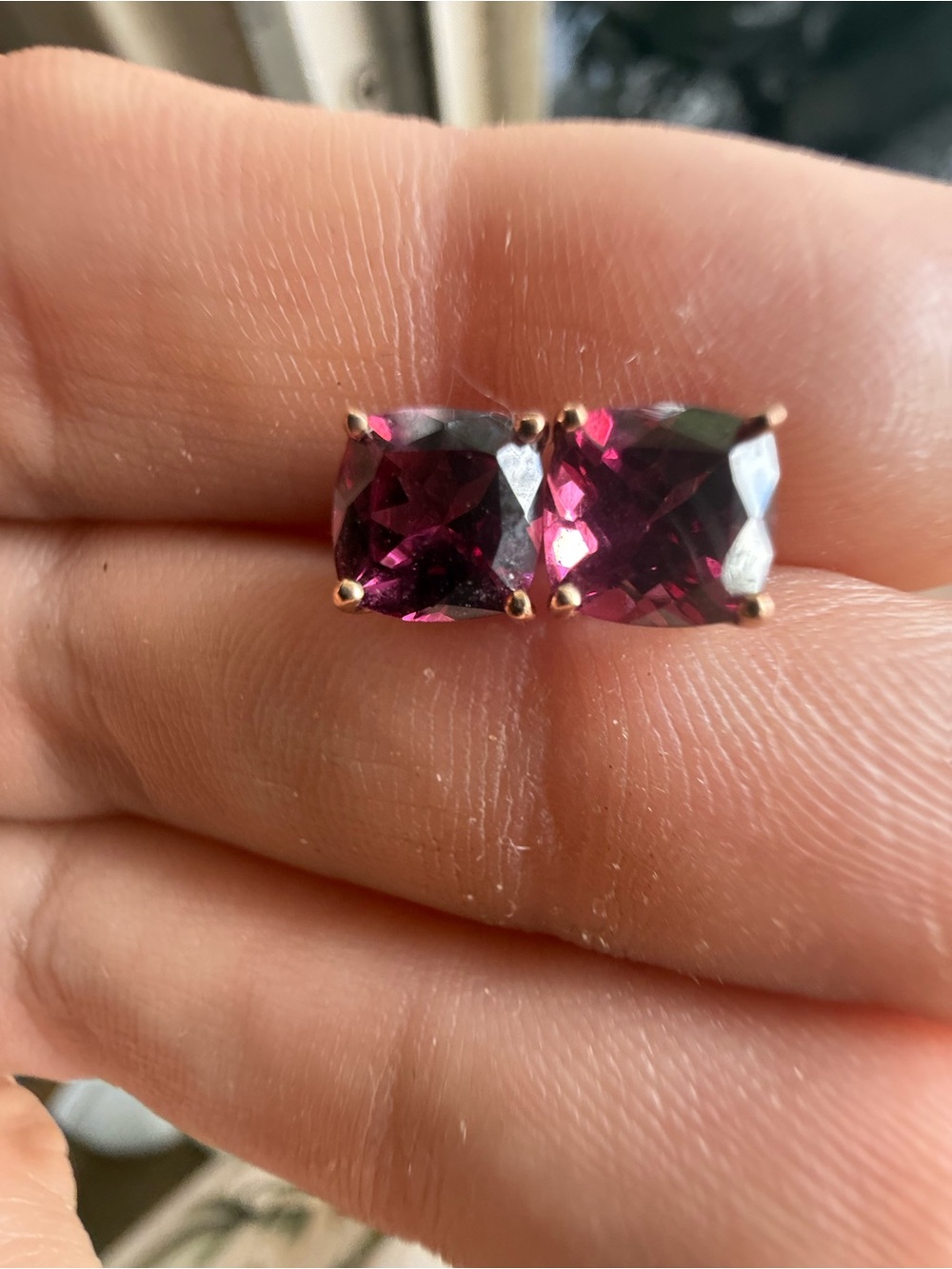2.00carats solid 10k rose gold genuine grape garnet earrings-new - Picture 9 of 14